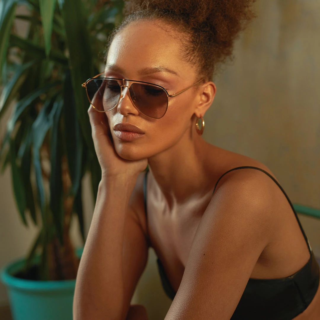 LINDA FARROW (U.K.) Alma Aviator Sunglasses In Yellow Gold 2 LINDA FARROW (U.K.) Alma Aviator Sunglasses In Yellow Gold