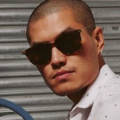 Linda Farrow Linear The LINEAR Collection Coffey A Rectangular Sunglasses In Tortoiseshell 7 Linda Farrow Linear The LINEAR Collection Coffey A Rectangular Sunglasses In Tortoiseshell