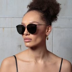 Linda Farrow The Kings | Oversized Sunglasses In Black Frame (C1) 7 Linda Farrow The Kings | Oversized Sunglasses In Black Frame (C1)