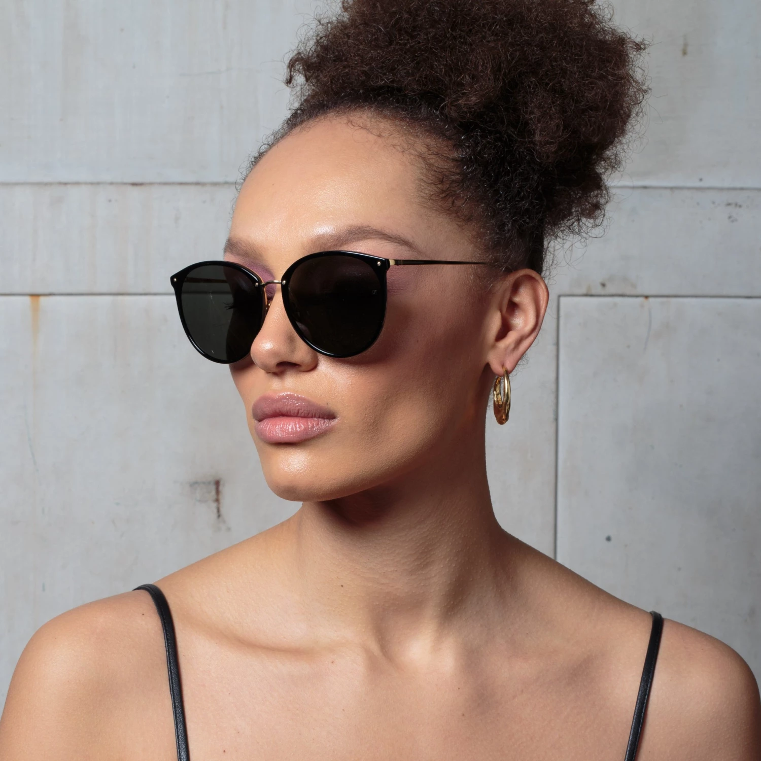 Linda Farrow The Kings | Oversized Sunglasses In Black Frame (C1) 3 Linda Farrow The Kings | Oversized Sunglasses In Black Frame (C1)