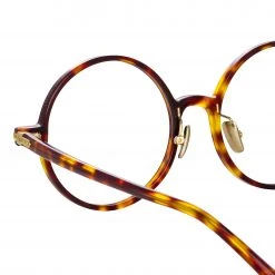Linda Farrow Linear Spire A Round Optical Frame In Tortoiseshell The LINDA FARROW Spring/Summer '22 Collection 7 Linda Farrow Linear Spire A Round Optical Frame In Tortoiseshell The LINDA FARROW Spring/Summer '22 Collection