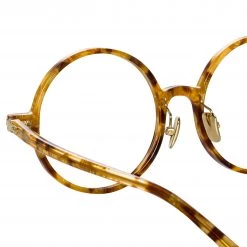 Linda Farrow Linear Spire A Round Optical Frame In Tobacco Tortoiseshell The LINDA FARROW Spring/Summer '22 Collection 7 Linda Farrow Linear Spire A Round Optical Frame In Tobacco Tortoiseshell The LINDA FARROW Spring/Summer '22 Collection