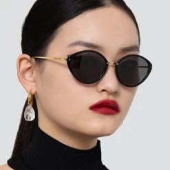 Linda Farrow Lucy Cat Eye Sunglasses In Black