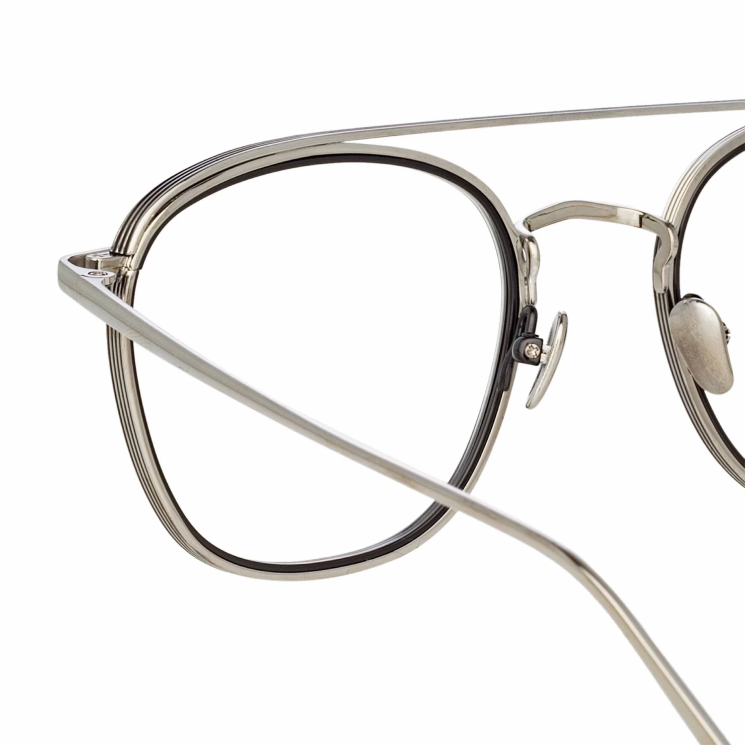 LINDA FARROW (U.K.) Clark Aviator Optical Frame In White Gold And Black 4 LINDA FARROW (U.K.) Clark Aviator Optical Frame In White Gold And Black