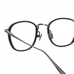 LINDA FARROW (U.K.) The LINDA FARROW Spring/Summer '22 Collection Maco Squared Optical Frame In White Gold