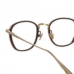 LINDA FARROW (U.K.) The LINDA FARROW Spring/Summer '22 Collection Maco Squared Optical Frame In Light Gold 7 LINDA FARROW (U.K.) The LINDA FARROW Spring/Summer '22 Collection Maco Squared Optical Frame In Light Gold