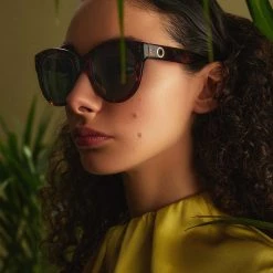 LINDA FARROW (U.K.) Madi Oversized Sunglasses In Tortoiseshell