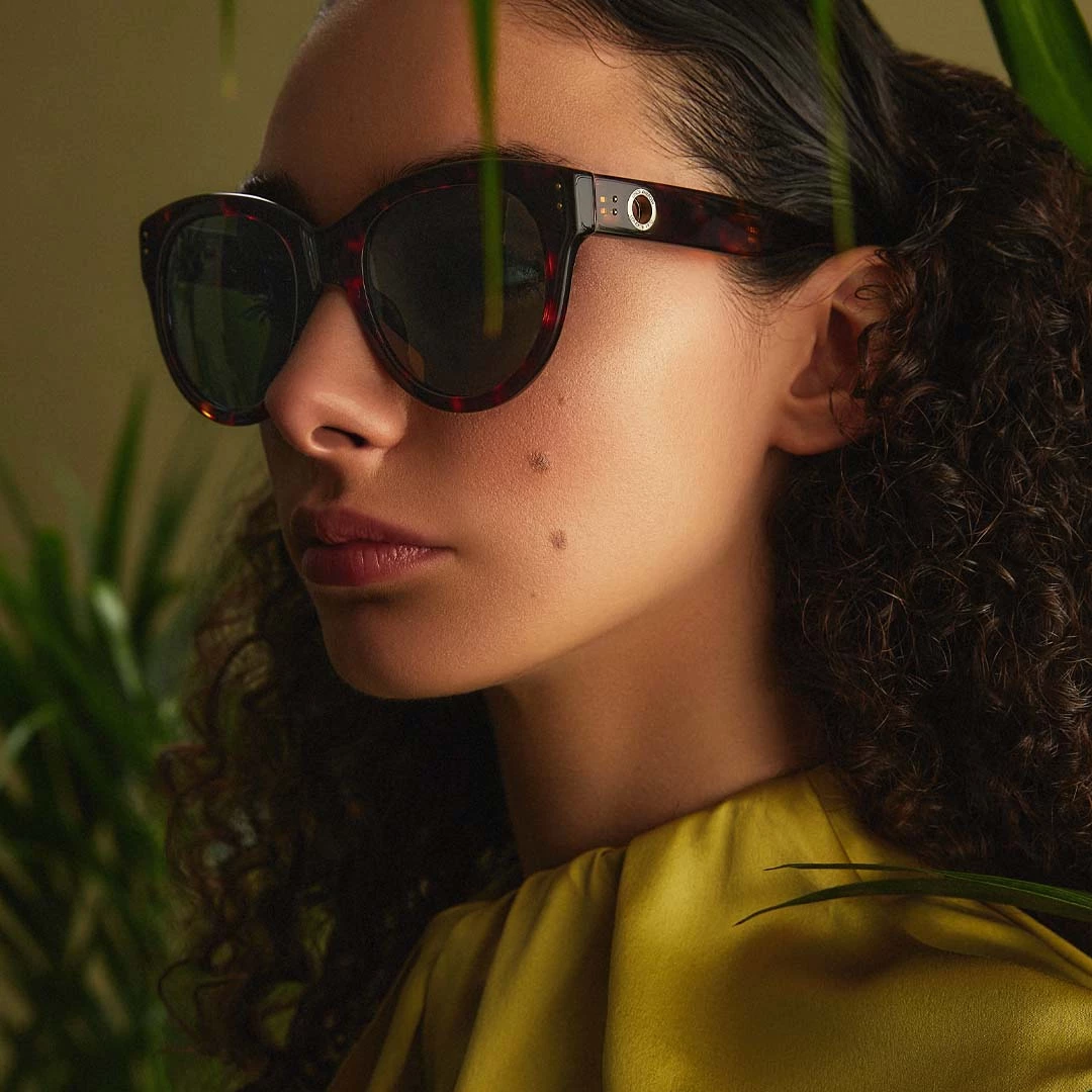 LINDA FARROW (U.K.) Madi Oversized Sunglasses In Tortoiseshell 1 LINDA FARROW (U.K.) Madi Oversized Sunglasses In Tortoiseshell