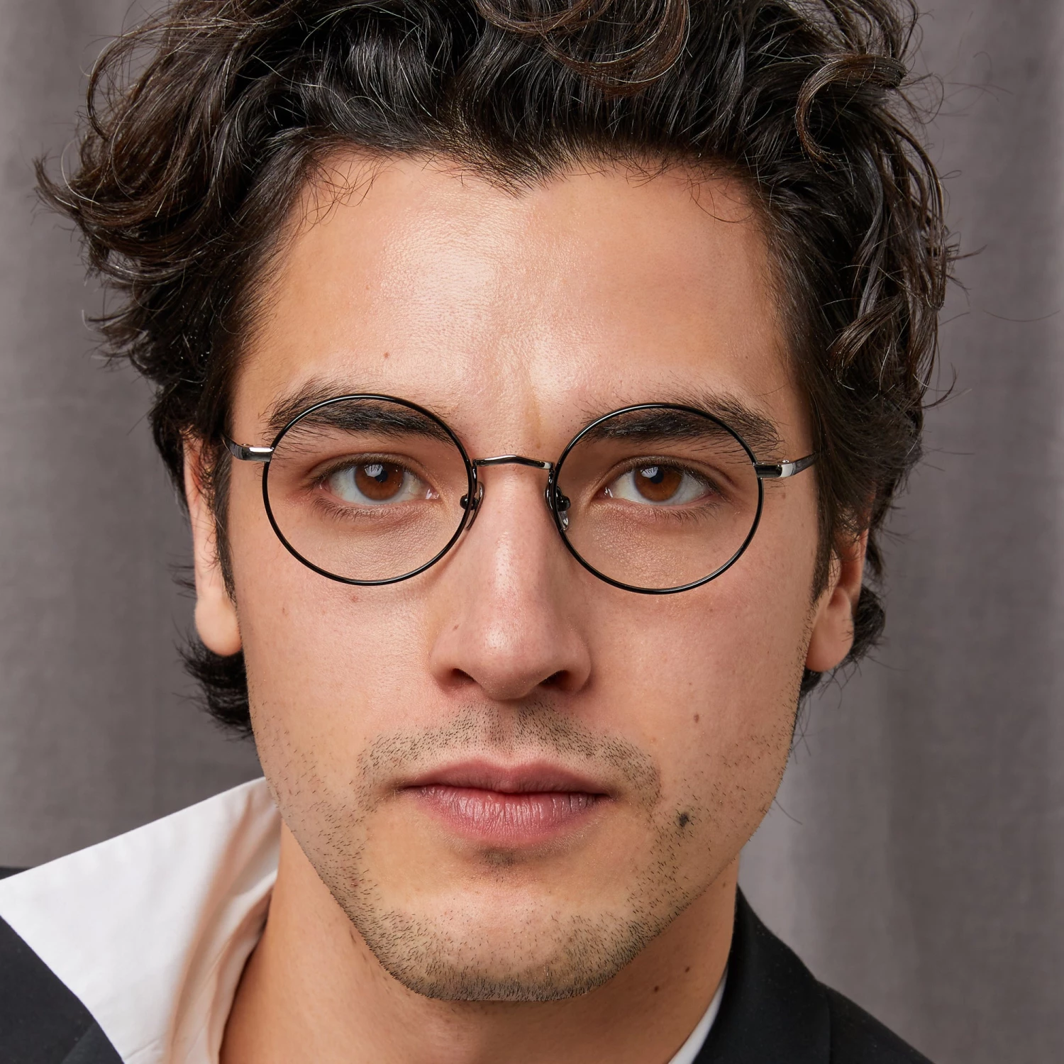 LINDA FARROW (U.K.) Adams Oval Optical Frame In Yellow Gold And Tortoiseshell Women's 5 LINDA FARROW (U.K.) Adams Oval Optical Frame In Yellow Gold And Tortoiseshell Women's