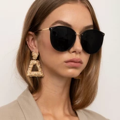 Linda Farrow Women's The Kings | Oversized Sunglasses In Brown Frame (C20) 9 Linda Farrow Women's The Kings | Oversized Sunglasses In Brown Frame (C20)